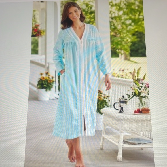 Wolverine pink and white cotton blend robe size xL - Picture 8 of 8